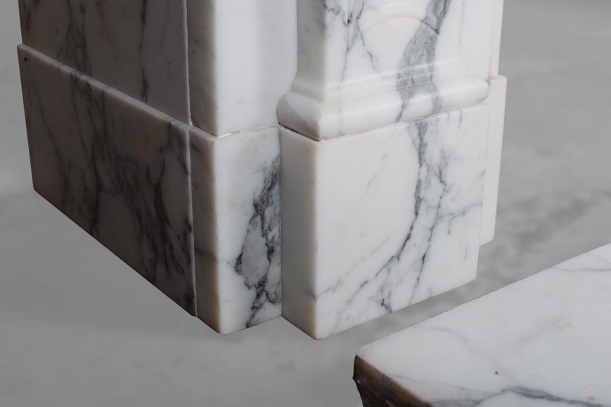 Beautiful Regency style mantel with palmette in Arabescato marble-7