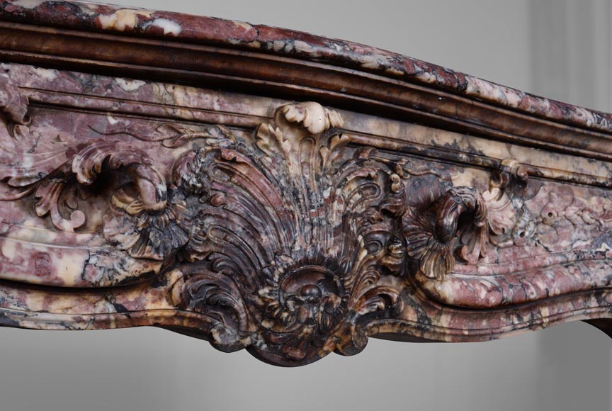 Important Louis XV style fireplace decorated with a leaf, made of Fleur de Pêcher marble-4
