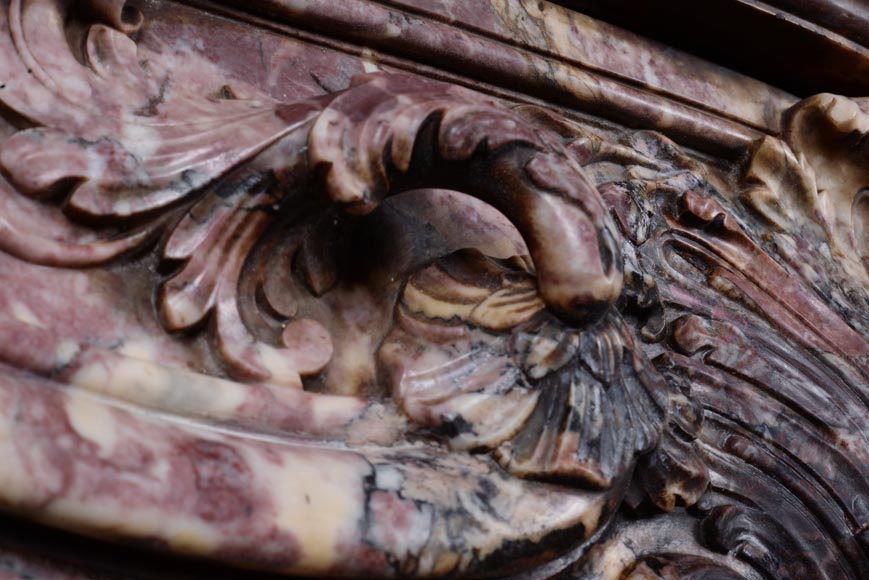 Important Louis XV style fireplace decorated with a leaf, made of Fleur de Pêcher marble-5