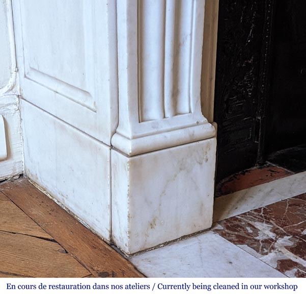 Louis XVI style mantel in Carrara marble-4