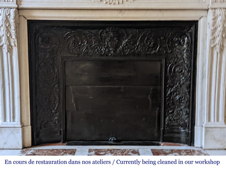 Louis XVI style mantel in Carrara marble-8