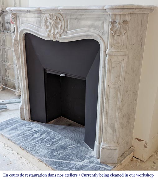 Louis XV style mantel with three shells in Carrara marble-6