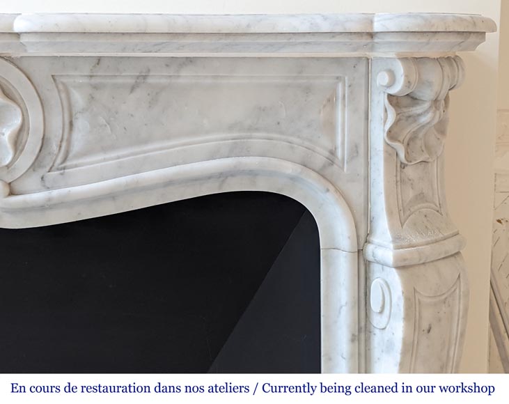 Louis XV style mantel with three shells in Carrara marble-7