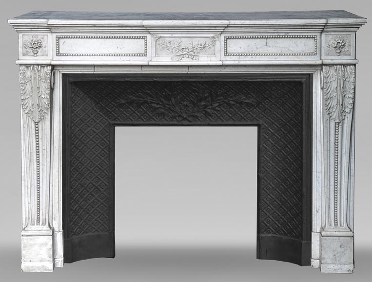 Beautiful Louis XVI style mantel with flowering vases in Carrara marble-0