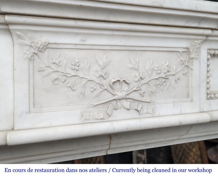 Beautiful Louis XVI style mantel with flowering vases in Carrara marble-2