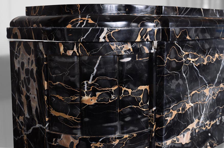 Important Art Deco mantel in Portor marble-5