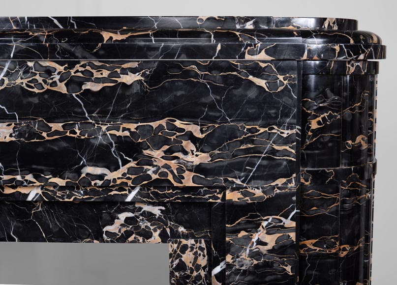 Important Art Deco mantel in Portor marble-9