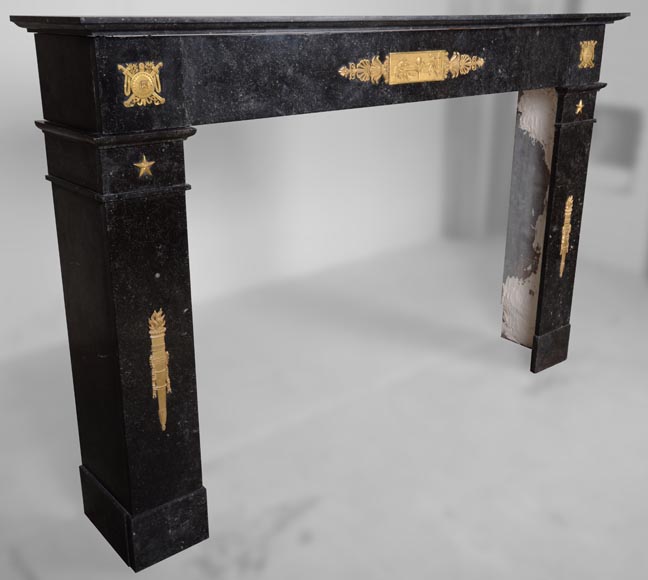 Empire period mantel in belgian petit granit with bronzes on the theme of the death of Archimedes-5