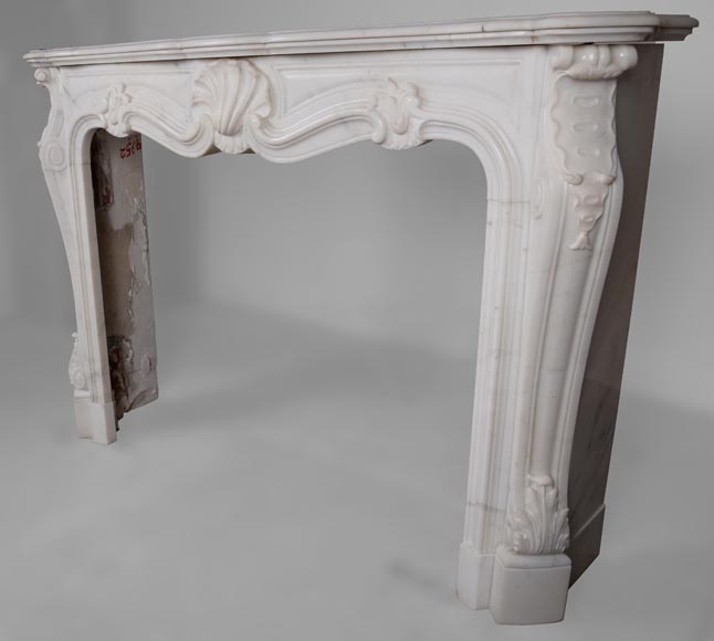 Louis XV style mantel in Carrara marble-7