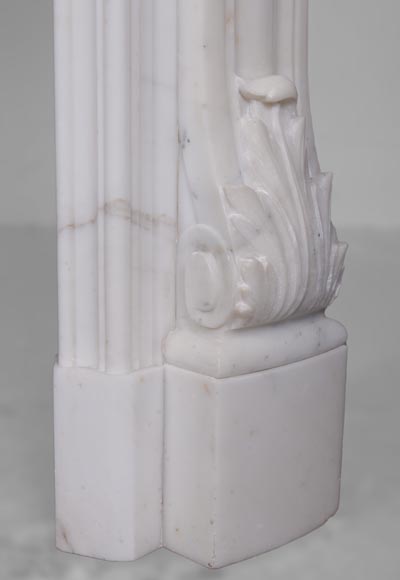 Louis XV style mantel in Carrara marble-9