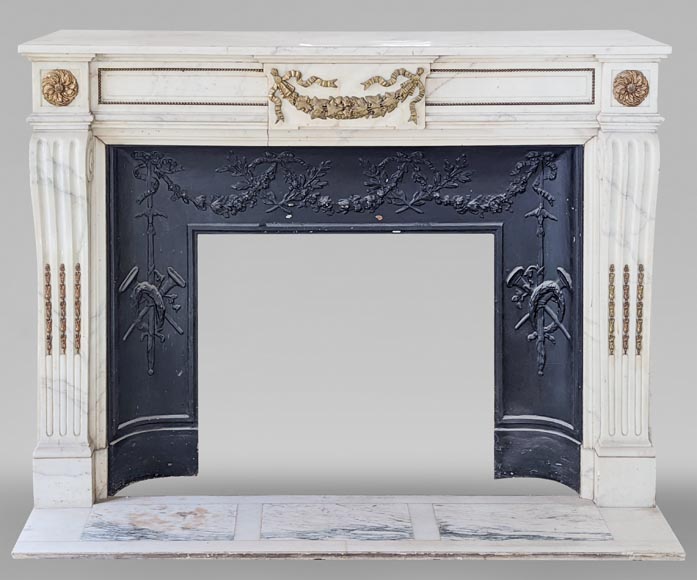 Louis XVI style mantel in semi-statuary Carrara marble with garland of flowers and vine leaves-0