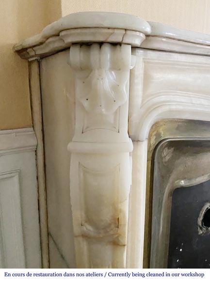 Louis XV style onyx mantel with three shells-3
