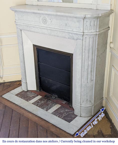 Small Louis XVI style mantel in Carrara marble with rounded corners-5