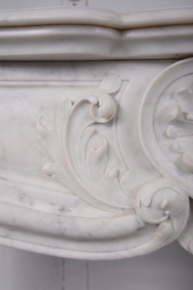 Louis XV style mantel adorned with acanthus leaves in Carrara marble-3
