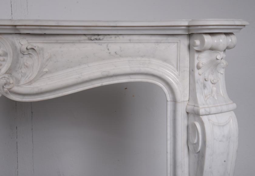 Louis XV style mantel adorned with acanthus leaves in Carrara marble-9