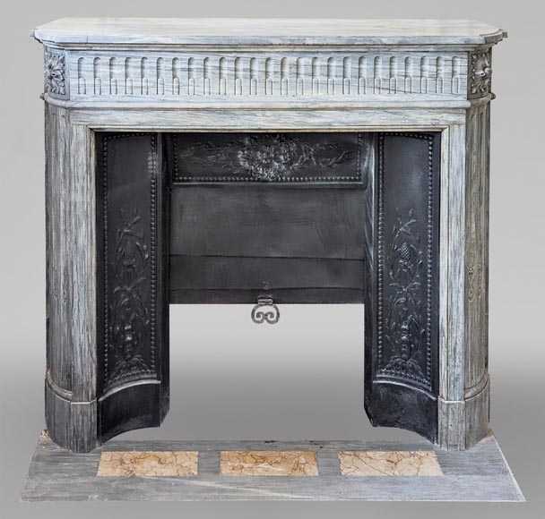 Louis XVI style mantel with rounded corners in light Turquin-0