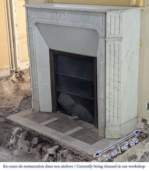 Small Carrara marble mantel with canted jambs and fluted legs-5