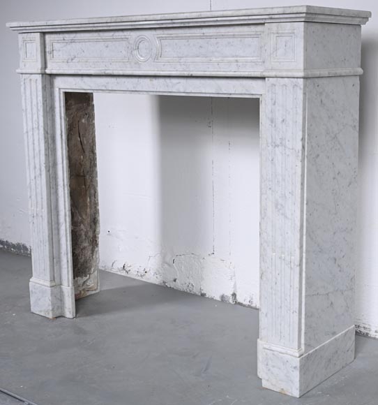 Louis XVI mantel in Carrara marble-5