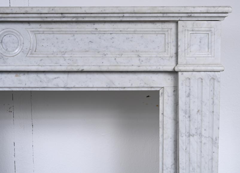 Louis XVI mantel in Carrara marble-6