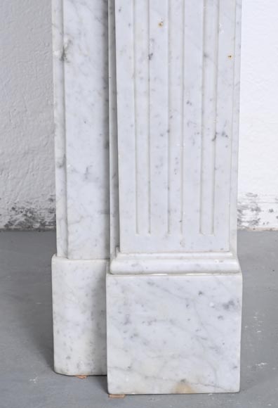 Louis XVI mantel in Carrara marble-7