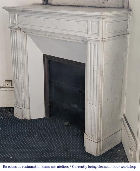 Small Louis XVI style mantel in Carrara marble-5
