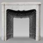 Small Carrara marble Pompadour mantel