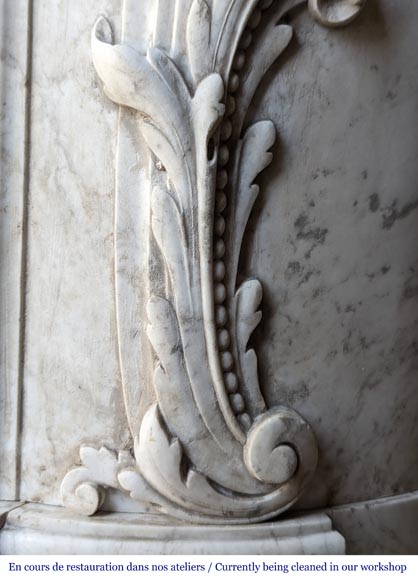 Exceptional Napoleon III period mantel in veined Carrara marble, adorned with a rich décor of palmettes and arabesques.-17