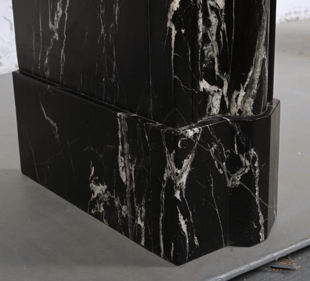 Regence style mantel in Marquina marble-5