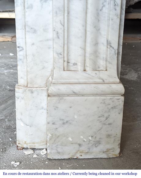 Louis XVI style mantel with carved acanthus leaves in Carrara marble-9