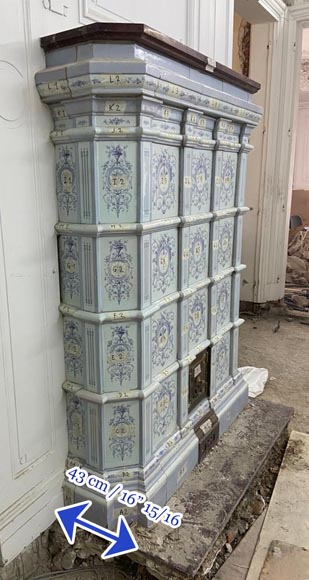 Loebnitz Paris, white ceramic stove with blue decoration-8