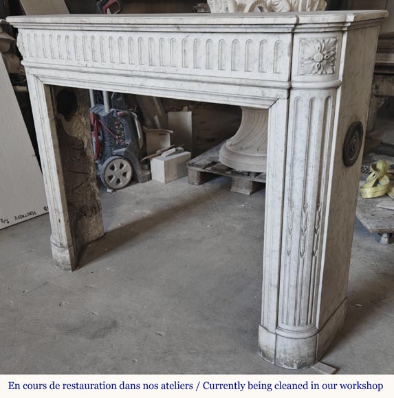  Louis XVI style fireplace in Carrara marble with rounded corners, decorated with rudenture-6