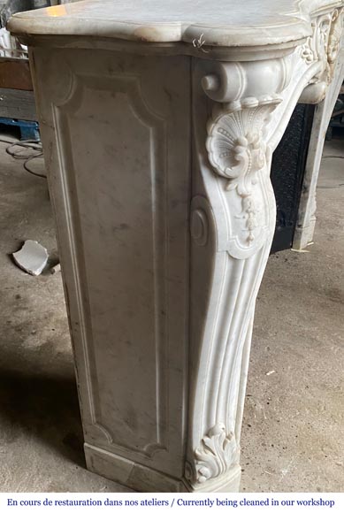 Louis XV style mantel with shell framed by palmettes carved in Carrara marble-3