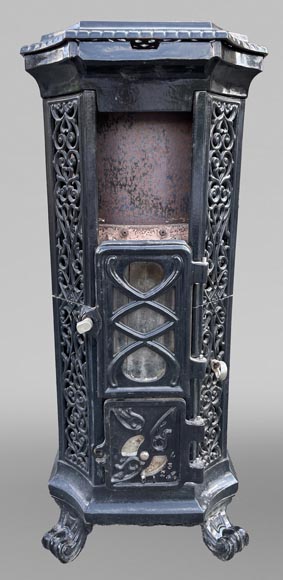 GODIN, Cast Iron Stove with Art Nouveau Floral Decor, 19th-20th
