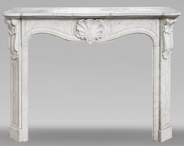 Louis XV style fireplace in Carrara marble decorated with a shell-0