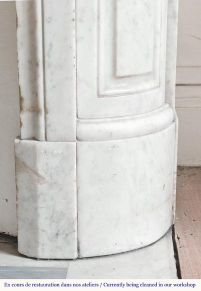 Louis XVI style fireplace in Carrara marble with rounded corner molding-7