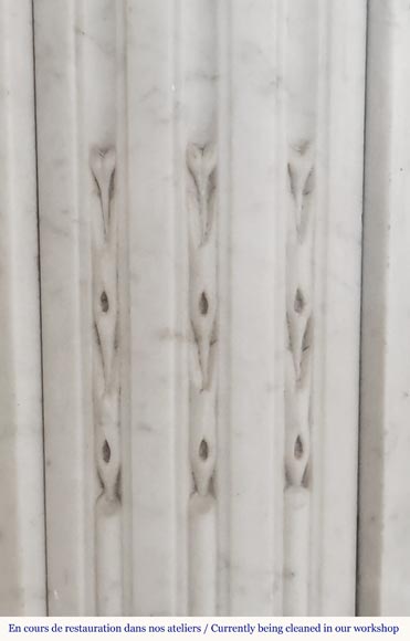 Louis XVI fireplace with rounded corners, in Carrara marble-3
