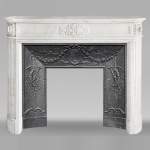 Louis XVI style fireplace in Carrara marble, with rounded corners