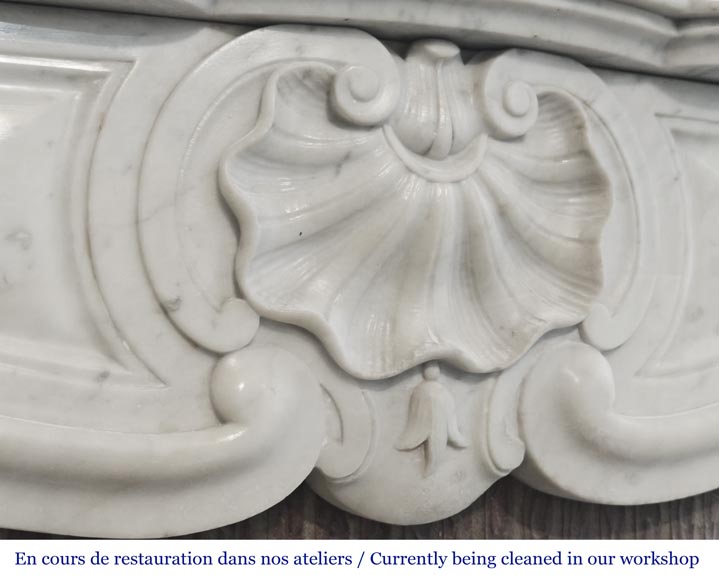 Louis XV style fireplace in Carrara marble, decorated with three shells-2