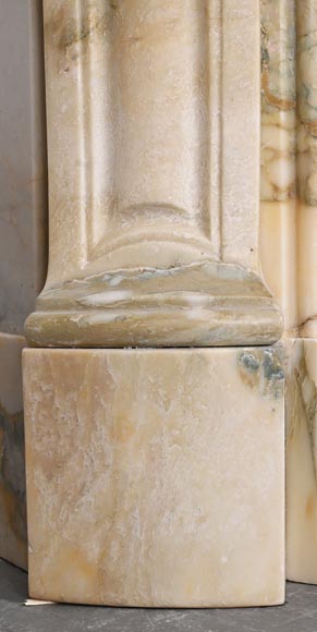 Louis XV style fireplace with three shells in Médou breccia Louis XV style fireplace with three shells in Médou breccia-5