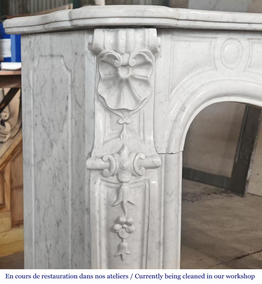Louis XV style fireplace in Carrara marble with shell decoration-4