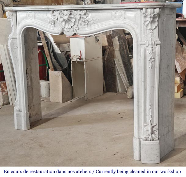Louis XV style fireplace in Carrara marble with shell decoration-6