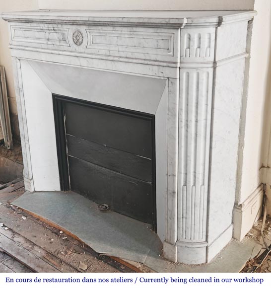 Louis XVI style fireplace with rounded corners and sunflower motif, in Carrara marble Louis XVI style fireplace with rounded corners and sunflower motif, in Carrara marble-5