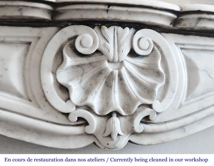Louis XV style fireplace in Carrara marble decorated with a shell-2