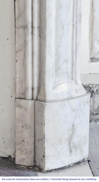 Louis XV style fireplace in Carrara marble decorated with a shell-8