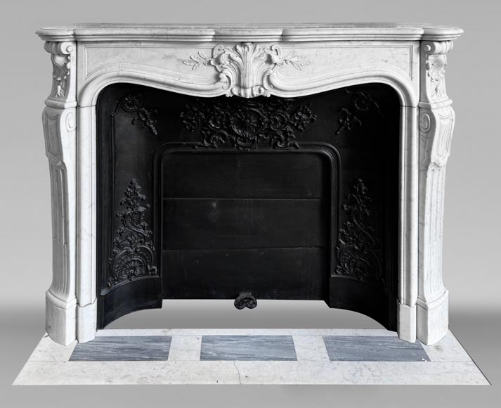Louis XV style fireplace in Carrara marble, decorated with a palmette-0