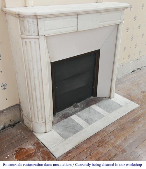 Louis XVI style fireplace with rounded corners in statuary marble-2