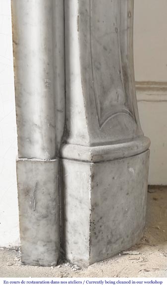 Louis XV style fireplace in Carrara marble decorated with a shell-7