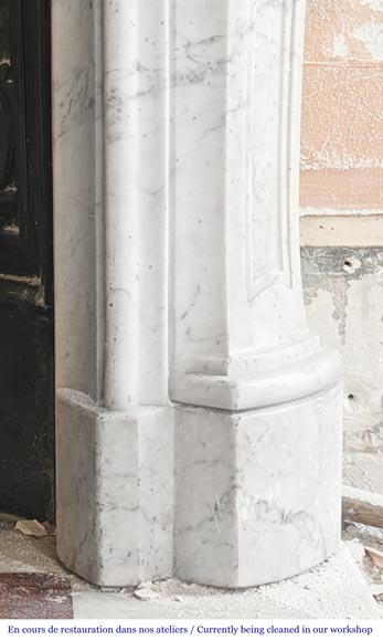 Louis XV style fireplace decorated with a palmette, in Carrara marble Louis XV style fireplace decorated with a palmette, in Carrara marble-9