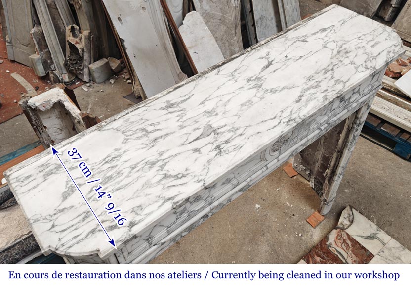Louis XVI style fireplace in Arabescato marble with rounded corners Louis XVI style fireplace in Arabescato marble with rounded corners-9
