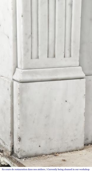 Louis XVI style fireplace in Carrara marble, decorated with a flower Louis XVI style fireplace in Carrara marble, decorated with a flower-4